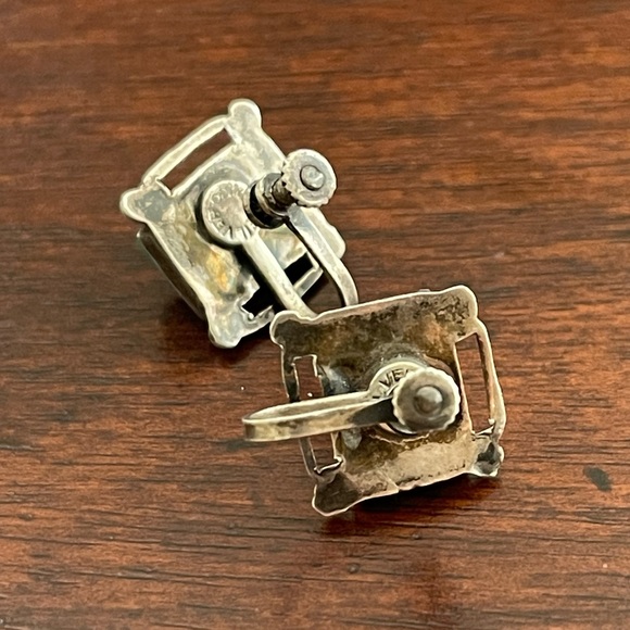 Art deco style glass chrysoprase solid silver screw back earrings - Picture 7 of 8